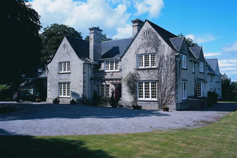 Datei:Knockomie Inn (Earth-000054).jpg