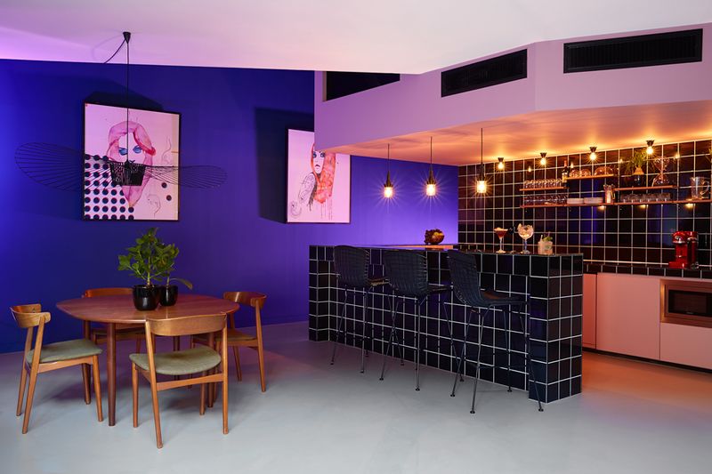 Datei:Vampire-Bro-Appartement (Wolff & Shanahan) 2.jpg