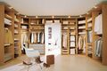Begehbarer Kleiderschrank