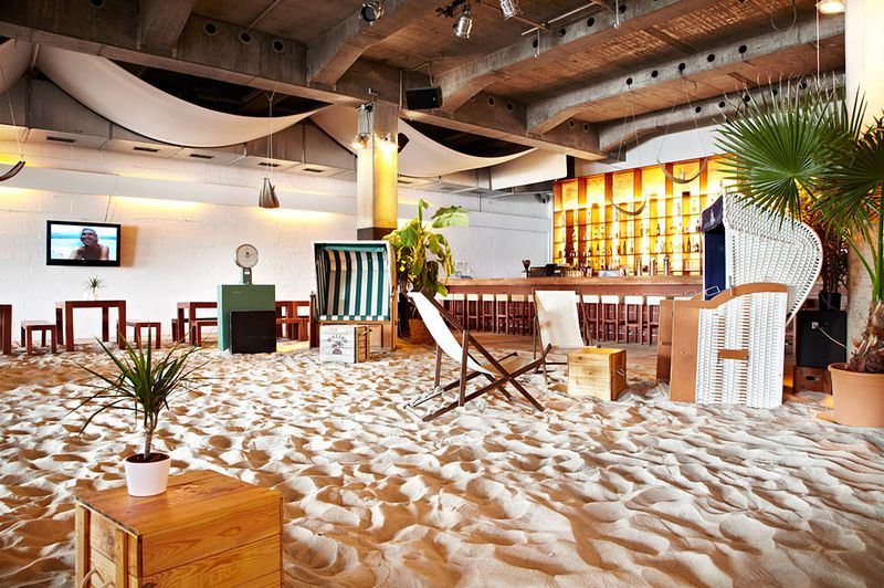 Datei:Milkys Beachbar (Outcast Haven) 1.jpg